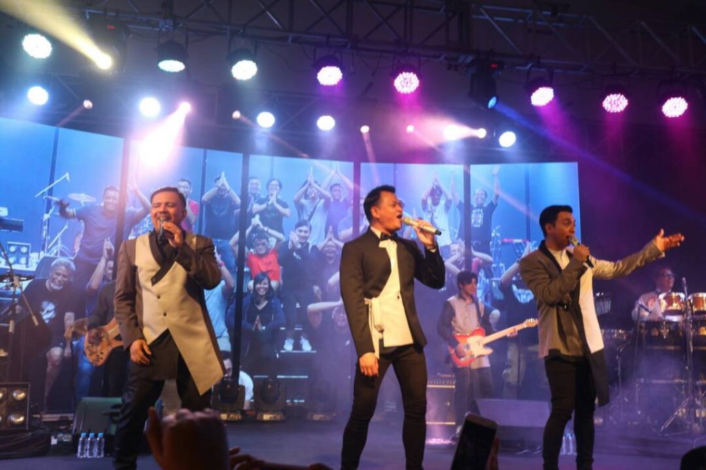 Akhirnya Nonton Konser Kahitna – Jurnalnya Nike